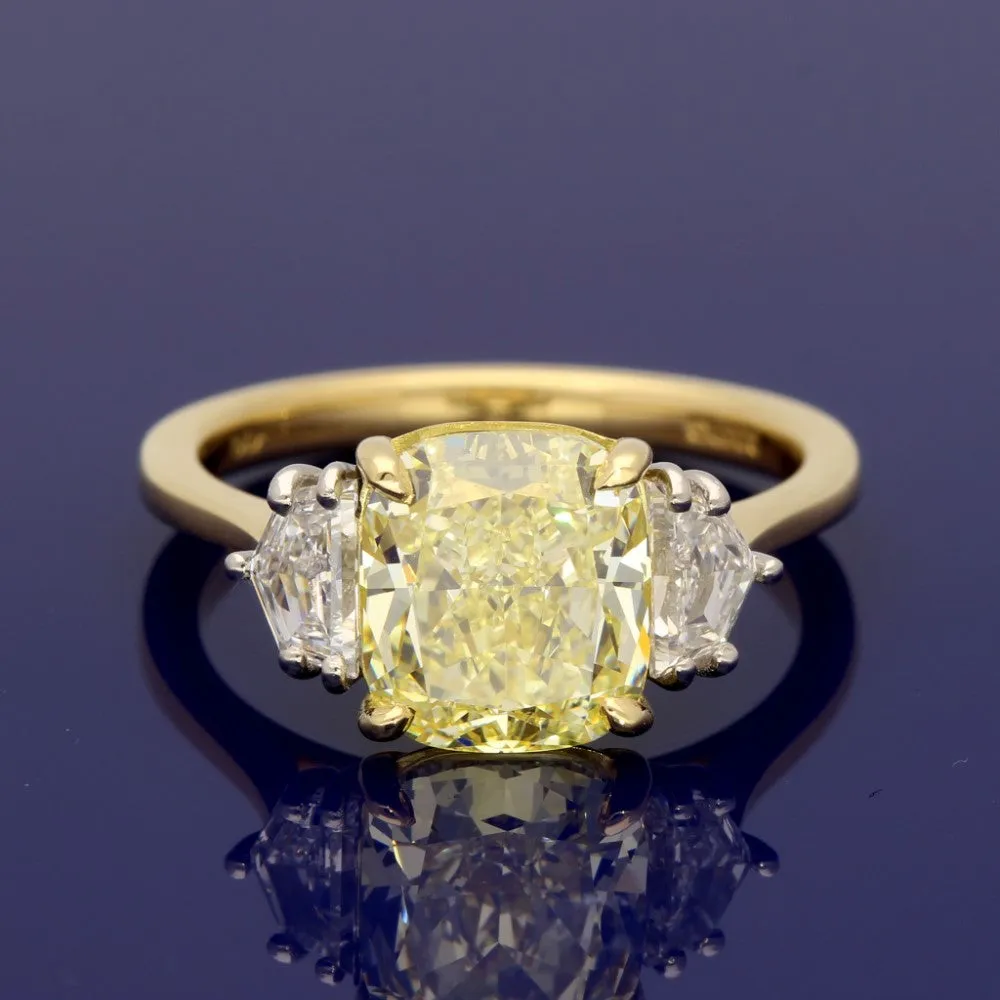 18ct Yellow Gold Laboratory-Grown 2.78ct Yellow Cushion Cut Diamond Trilogy Ring