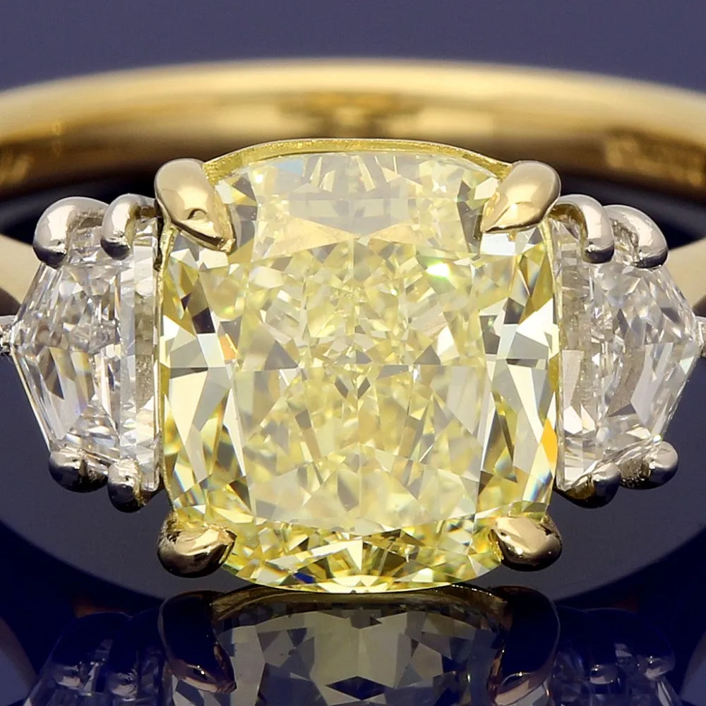 18ct Yellow Gold Laboratory-Grown 2.78ct Yellow Cushion Cut Diamond Trilogy Ring