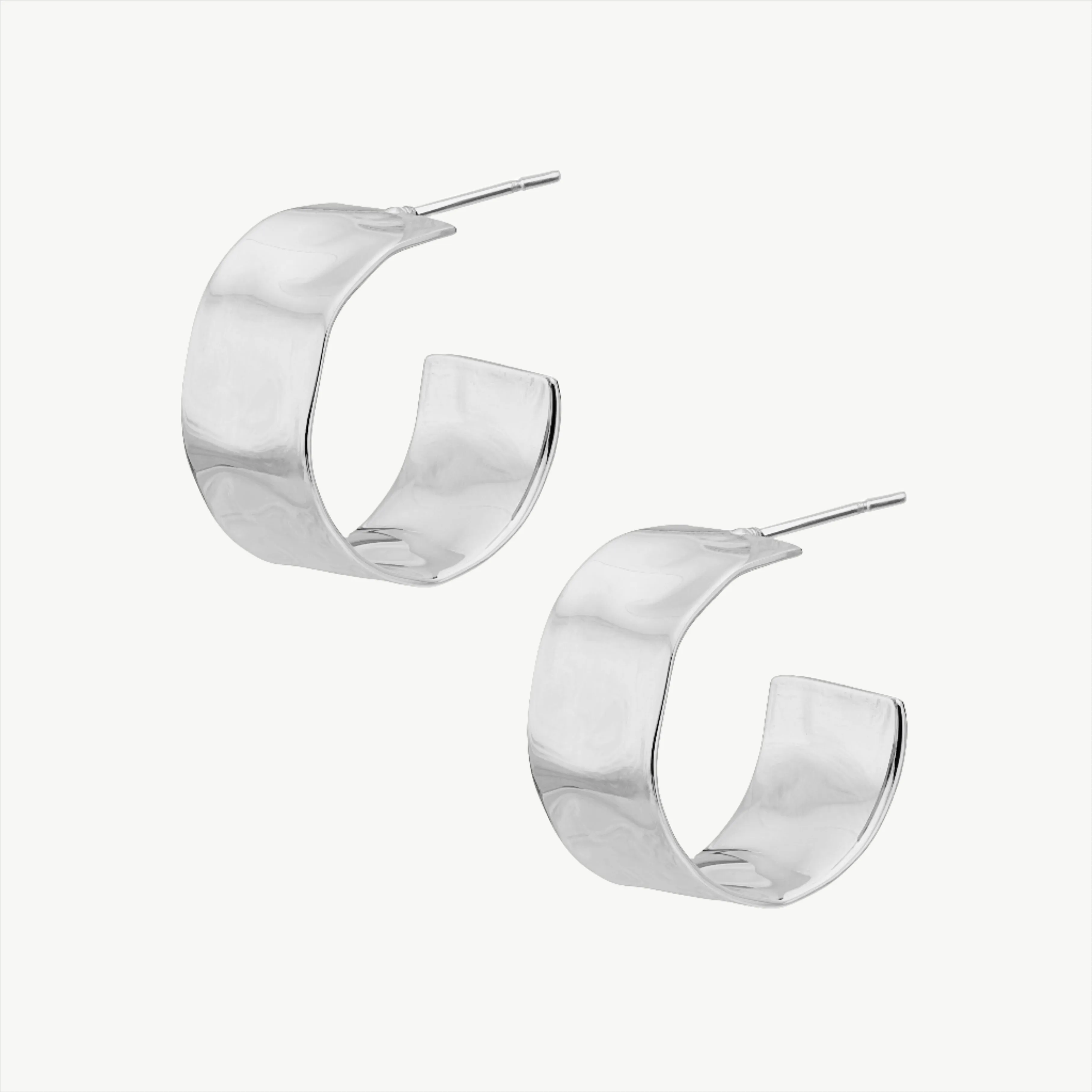 Maji Mini Hoop Earrings