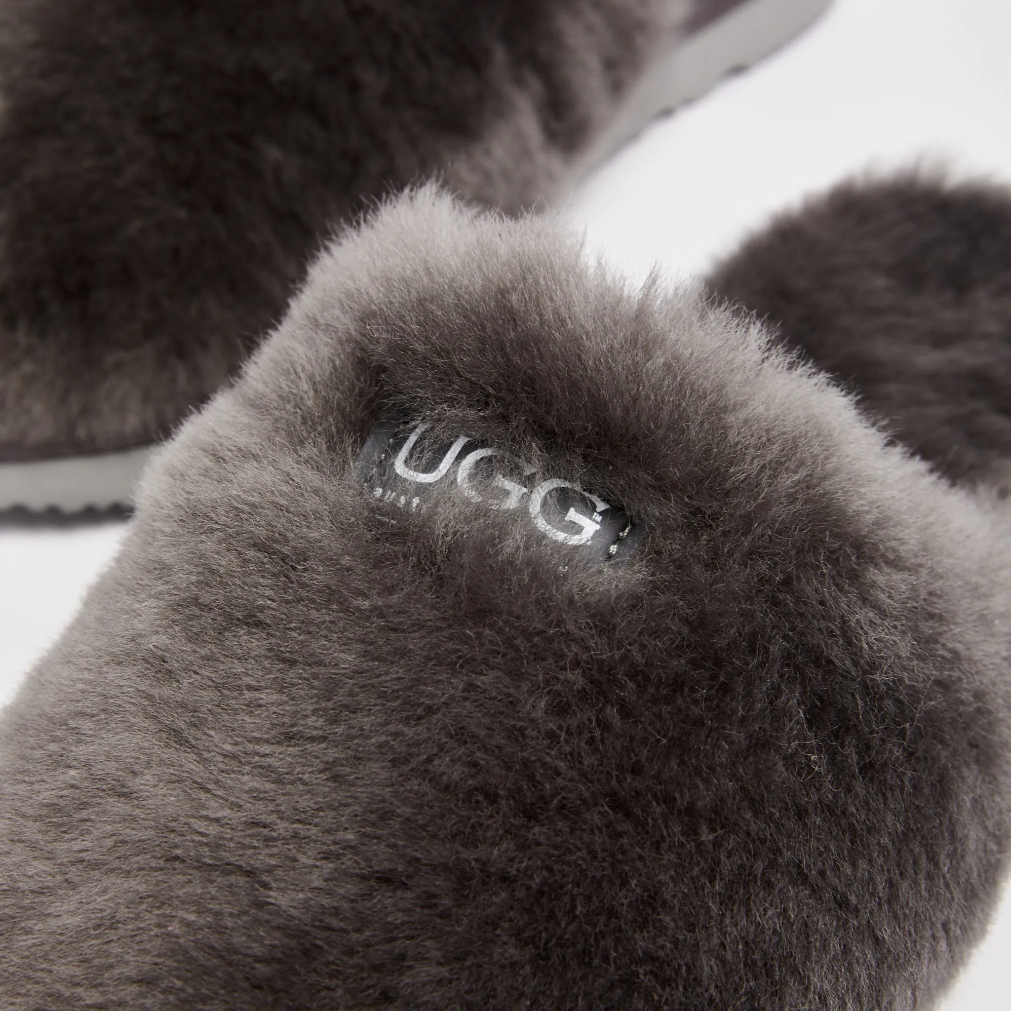 Women's Classic Fluffy Slipper